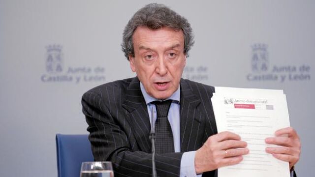 El portavoz de la Junta, José Antonio de Santiago-Juárez, informa de los acuerdos del Consejo de Gobierno