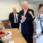 Grímsson podría ganar por quinta vez las presidenciales de Islandia