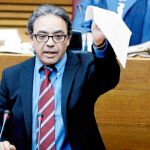 El ex diputado socialista en Les Corts, Manuel Mata, durante una intervención en una imagen del año 2010