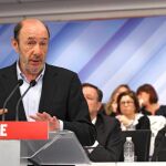 Rubalcaba presidirá el Grupo Socialista en el Congreso
