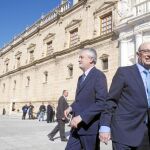 El presidente andaluz, José Antonio Griñán, junto al ministro Cristóbal Montoro