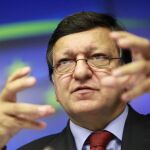 La CE propondrá imponer sanciones penales para los bancos por abusos en los mercados
