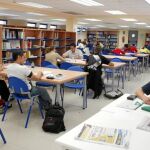 Se persigue con estos fondos que ningún estudiante se quede sin cursar estudios por falta de dinero