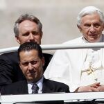El exmayordomo del Papa tenía en su casa un millar de documentos importantes