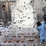 La imagen de niños vagando por las calles afganas es demasiado frecuente. La ONU calcula que hay 600.000 menores que no pueden ir a la escuela