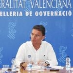 El conseller Castellano se reunió ayer con técnicos del Centro de Emergencias de L'Eliana