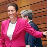 La presidenta de las Cortes de Castilla y León, María Josefa García Cirac, momentos antes de arrancar uno de los últimos plenos del Parlamento autonómico