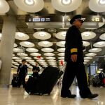Iberia evita un nuevo paro al lograr un acuerdo con los tripulantes de cabina