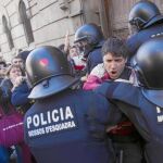 La actuación de los Mossos permitió devolver la normalidad a la cárcel tras ocho horas de tensión con los funcionarios