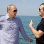 Medvédev propone «apoyar» la candidatura de Putin a la presidencia de Rusia