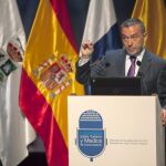 El presidento del Gobierno canario, Paulino Rivero, en un acto el pasado mes de septiembre