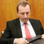 El consejero de Empleo, Manuel Recio, en comisión parlamentaria