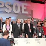 TVE dedicó 6 horas más al congreso del PSOE que al del PP