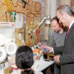 Fabra visita la productora valenciana Clay Animations