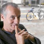 El escritor francés Jean Rolin presenta «El rapto de Britney Spears» y «La cerca»