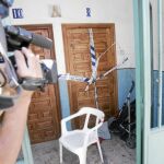 Imagen de un escenario de un crimen que filma una cámara de televisión