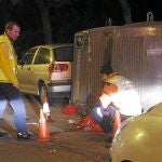 Hace casi un año, Ángel persiguió a los ladrones de su furgoneta hasta que les dio alcance. Se apeó del coche y se agarró a su vehículo. Le empotraron contra un contenedor y le dejaron 20 días en coma