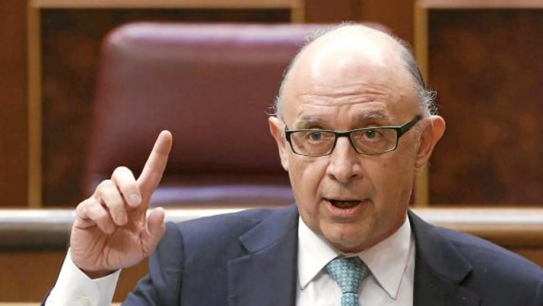 Montoro anunció ayer que el Ejecutivo revisará el sistema de financiación autonómica