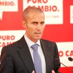 López: «La Junta ha abandonado a los desempleados a su suerte»