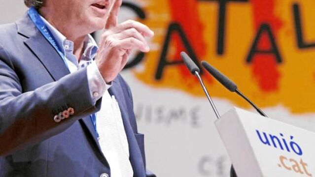 El ganador tiende la mano al perdedor: «Tienes mucho que hacer en UDC»
