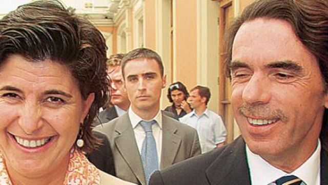 Aznar califica a San Gil de «amiga leal» y «ejemplo a seguir»