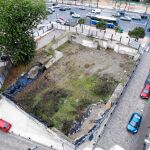 Aspecto que presenta el solar en el que se iba a construir el nuevo centro sanitario
