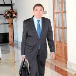 El consejero de Agricultura, Luis Planas, ayer, en comisión parlamentaria