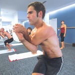 Bikram yoga: entrenar cuerpo y mente a 40 grados