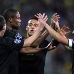 (Iz a der) Los jugadores del FC Barcelona Lionel Messi, Seydou Keita, Thiago Alcantara y David Villa celebran un gol contra el FC BATE Borisov