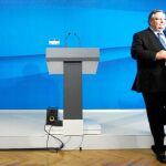 Un gobierno tripartito y pro europeo para Grecia