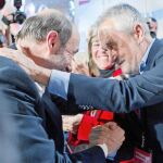 Griñán exige a Rubalcaba un «proceso de integración» tras dividir al PSOE-A