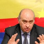 Interior acercará a los presos etarras que renieguen de la banda