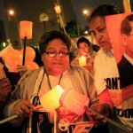 Seguidores de Fujimori a las puertas del hospital