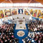 Estructura octogonal La disposición del nuevo templo favorece la participación de los fieles en la liturgia y evidencia la Asamblea reunida como el Cuerpo de Cristo. El octógono tiene además un significado simbólico en la tradición de la Iglesia primiti