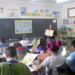 Imagen de una de las charlas que la empresa de limpieza Cespa imparte en los colegios
