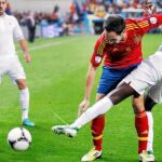 Una pérdida de Juanfran en el minuto 94, similar a la de la imagen, fue el comienzo de la jugada que permitió empatar a Francia en el Calderón
