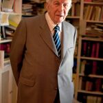 Carlos Robles Piquer: «Media España estuvo con Franco y luego aceptó la democracia»