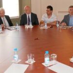 Mascarell se reúne con los responsables de centros públicos por el IVA