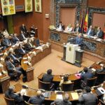 Sánchez asegura que los cargos públicos continuarán siendo ejemplo de austeridad