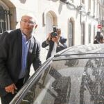 El alcalde de Orense tras anunciar su dimisión