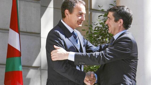Zapatero y López, durante un encuentro en Moncloa