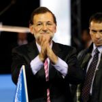 El CIS predice la mayoría absoluta del PP, que sacaría 79 escaños al PSOE