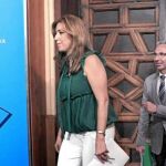 Susana Díaz y Miguel Ángel Vázquez, ayer, tras el Consejo de Gobierno