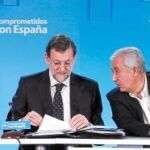 El equipo de Cospedal empieza a rodar