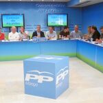 Bendodo apuesta por un «nuevo contrato social» entre los políticos y la ciudadanía