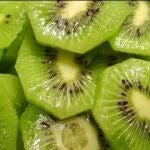 Tres kiwis al día para reducir la hipertensión