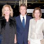 Ana, junto a Raphael y Natalia