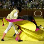 El banderillero Niño de Osuna herido en La Maestranza