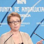 Carmen Martínez Aguayo, ayer tras el Consejo de Gobierno