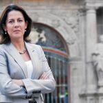 Yolanda Barcina: «En las manifestaciones piden menos ajustes y más tartazos»